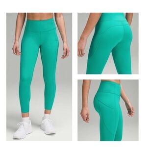 Lululemon Fast and Free High-Rise Tight 25" in Maldives Green - size 4